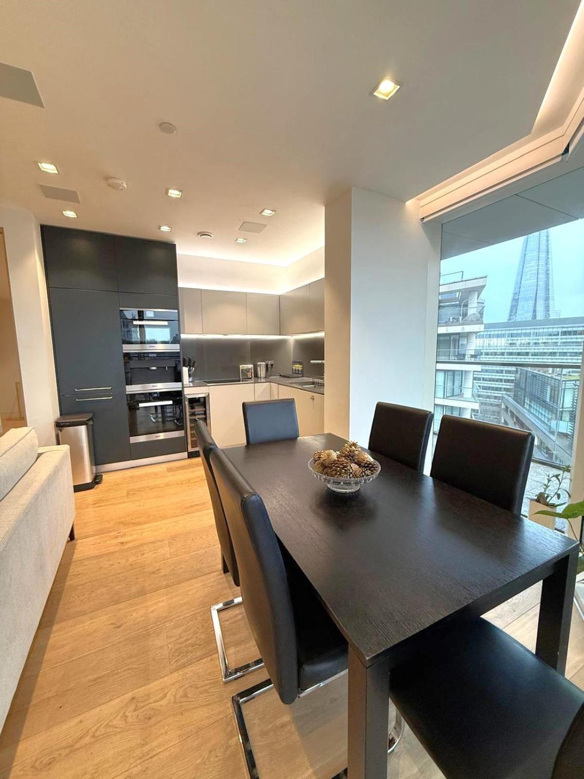 Tower Bridge Amazing View Luxury 3 Beds Лондон
