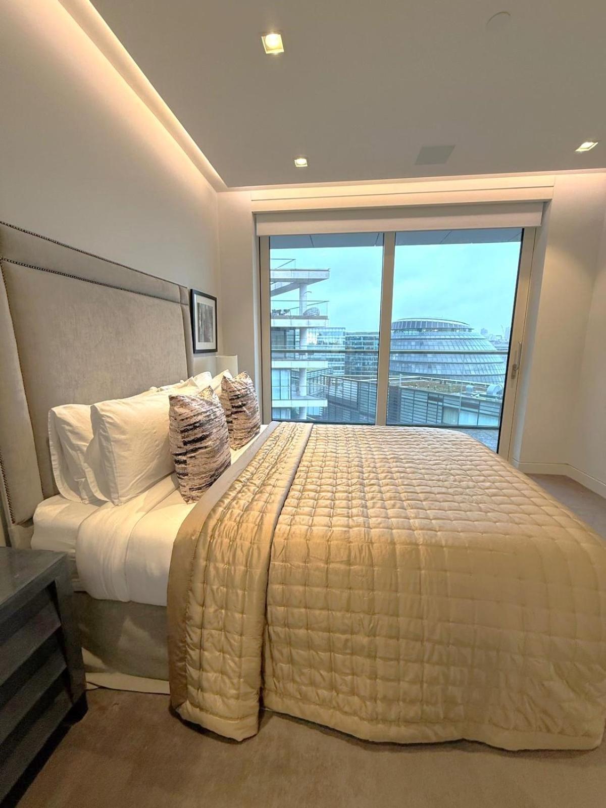 Tower Bridge Amazing View Luxury 3 Beds Апартаменты *