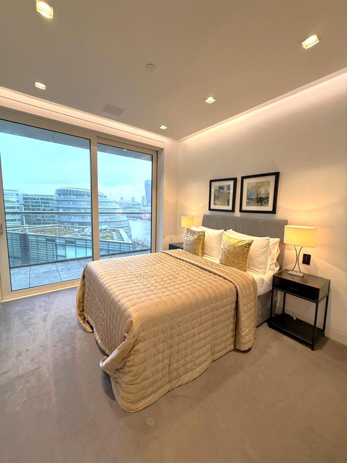 Tower Bridge Amazing View Luxury 3 Beds Лондон
